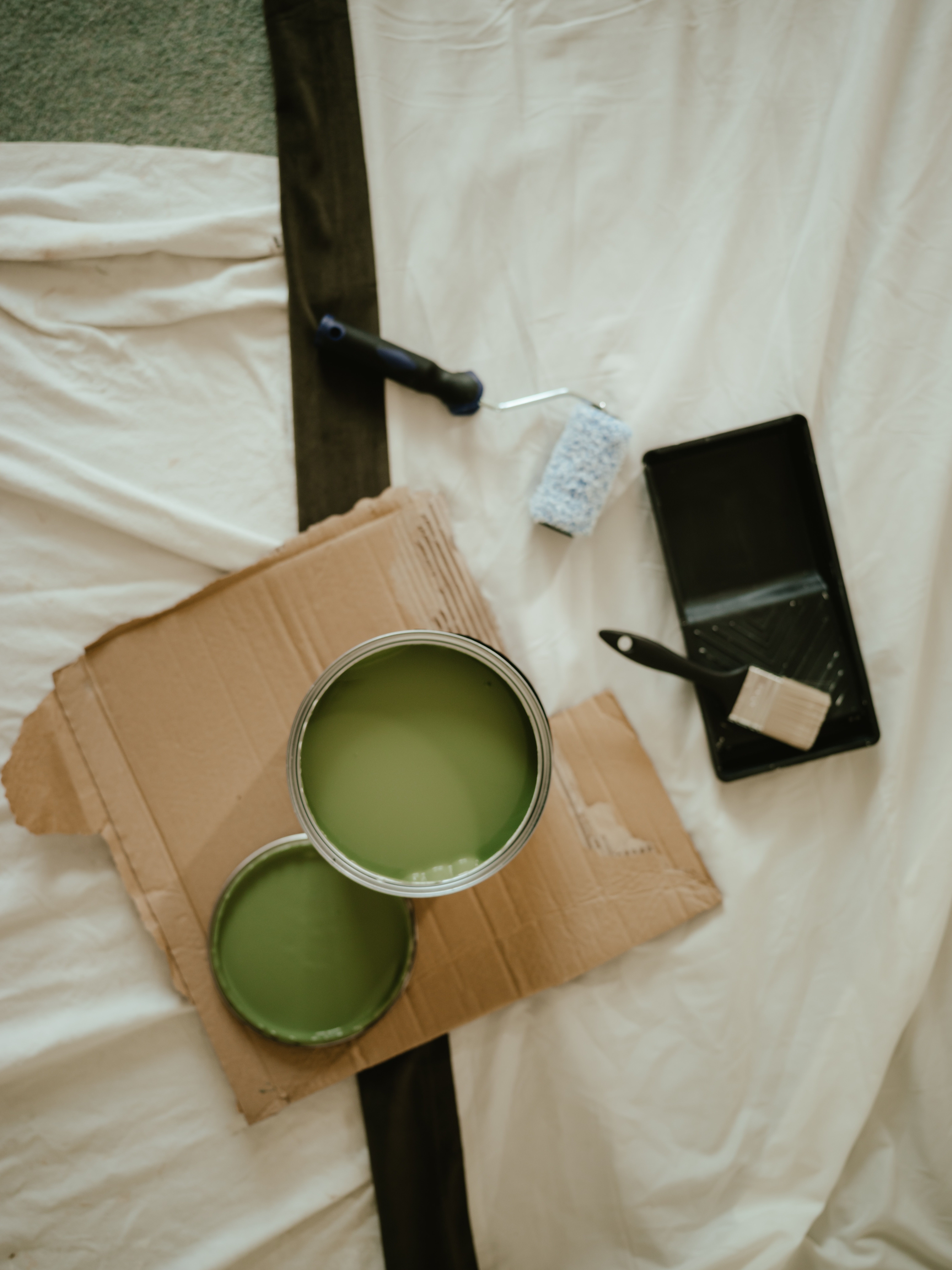 puszka-farby-ekologiczne-materiały